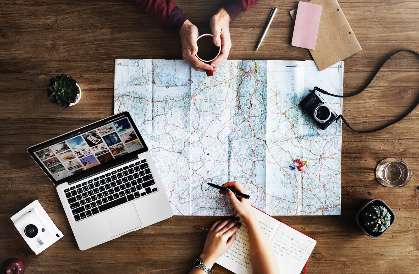 L’AVE, est-elle indispensable pour faire du tourisme au Canada ?