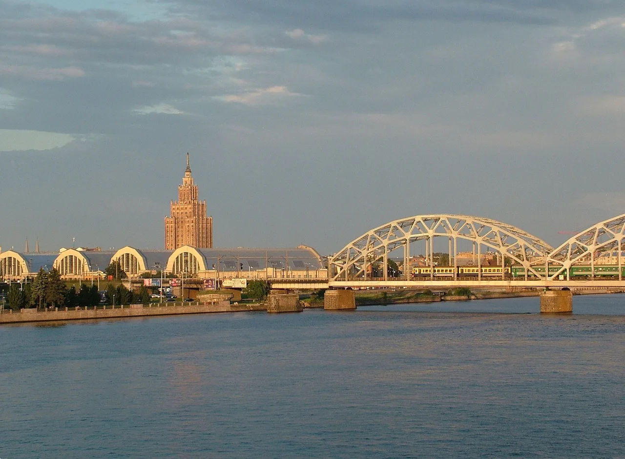 une vue panoramique sur les toits de la ville de Riga en Lettonie une vue panoramique sur les toits de la ville de Riga en Lettonie