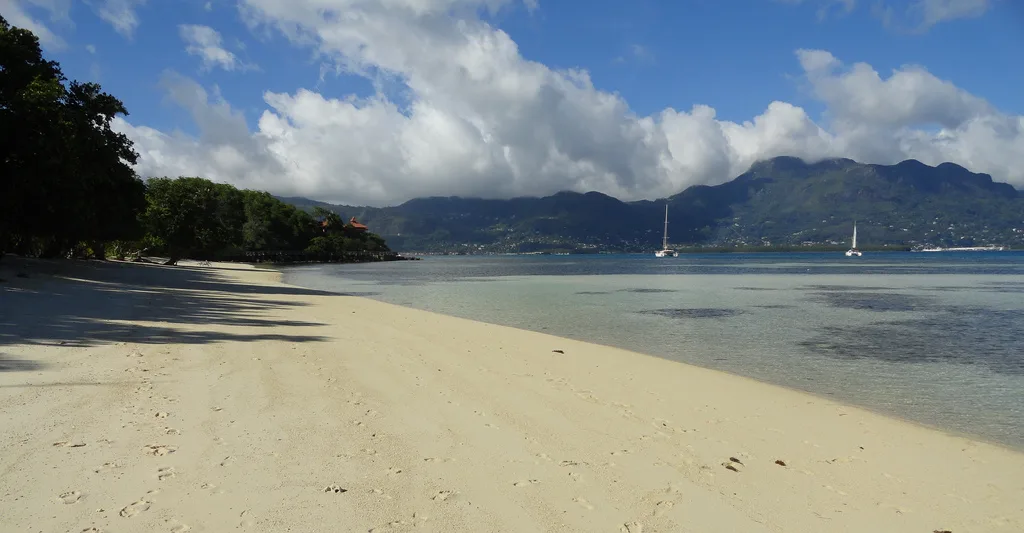 Envolez-vous vers l’archipel de rêve des Seychelles