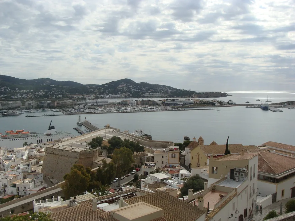 Les incontournables de votre escale croisières à Ibiza