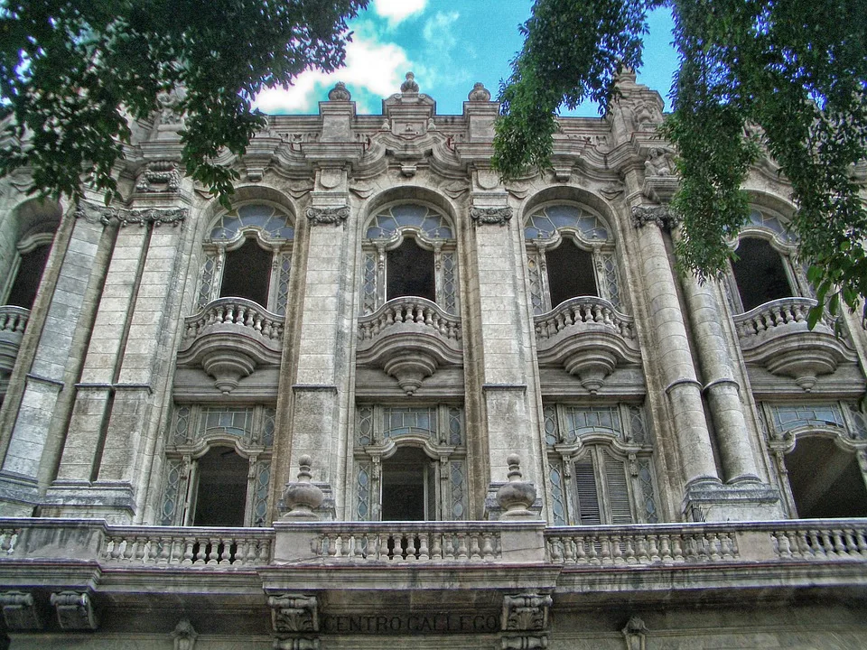 Découvrir un univers culturel différent durant un séjour à Cuba